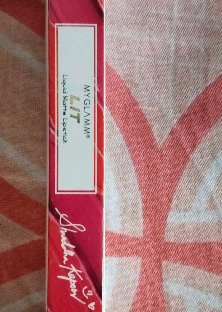 Liquid lipstick