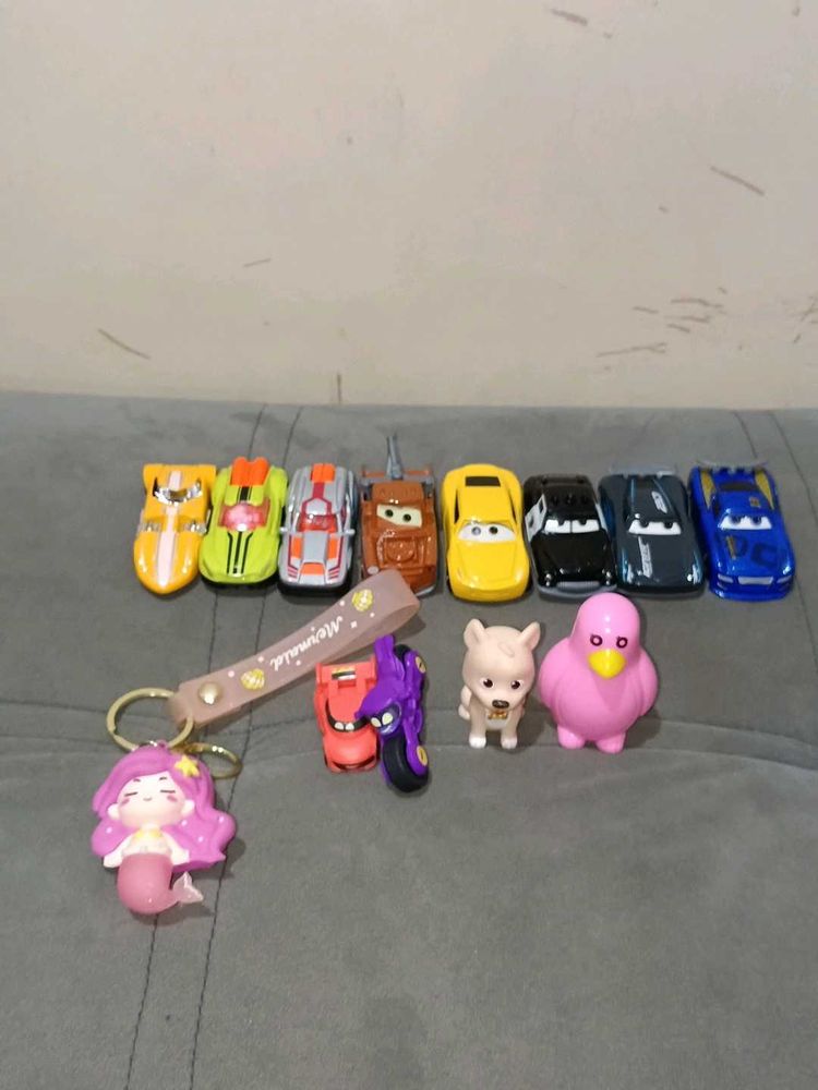 Die Cast Car Pack Of 8 Kinder Joy Roy Keychain