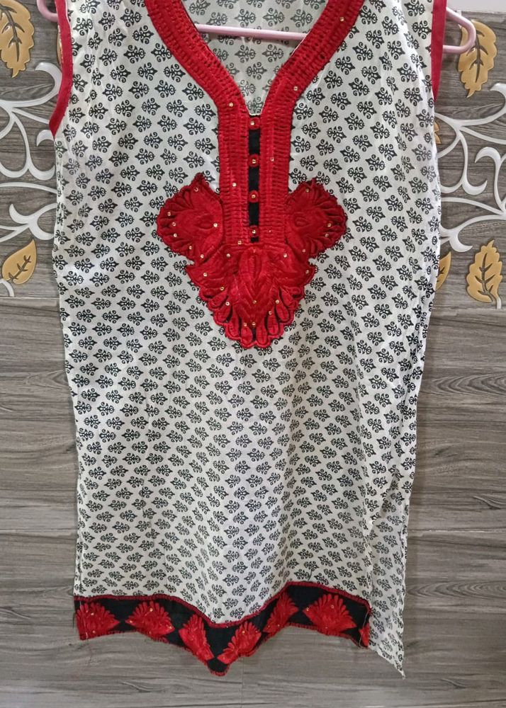 Red &amp; White Short Kurti