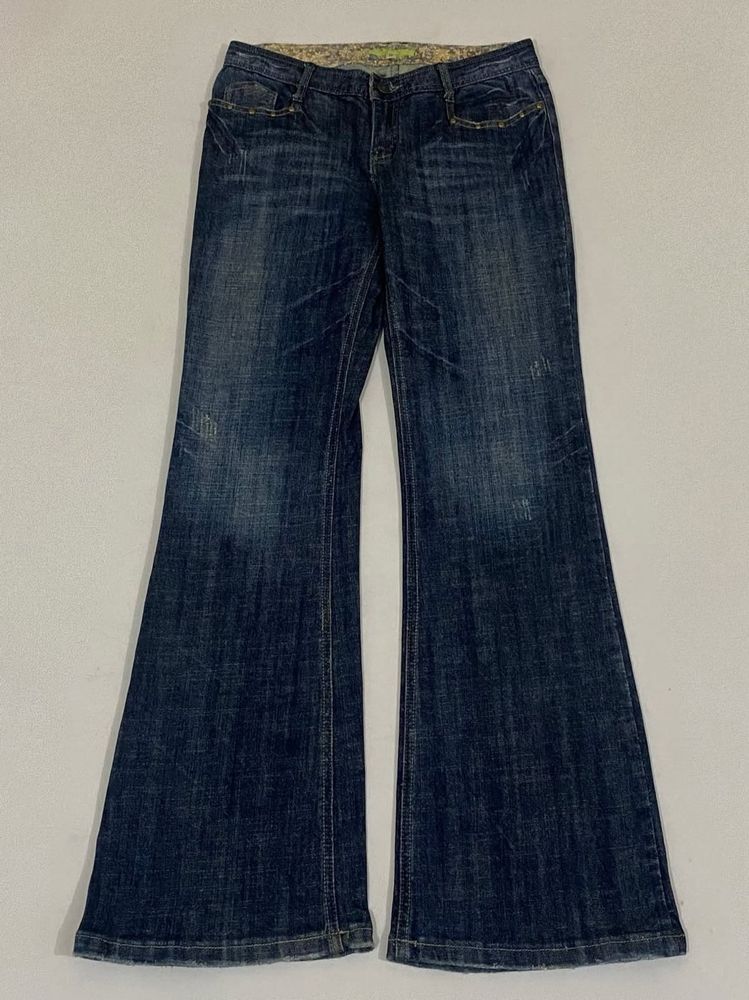 vintage y2k flared jeans
