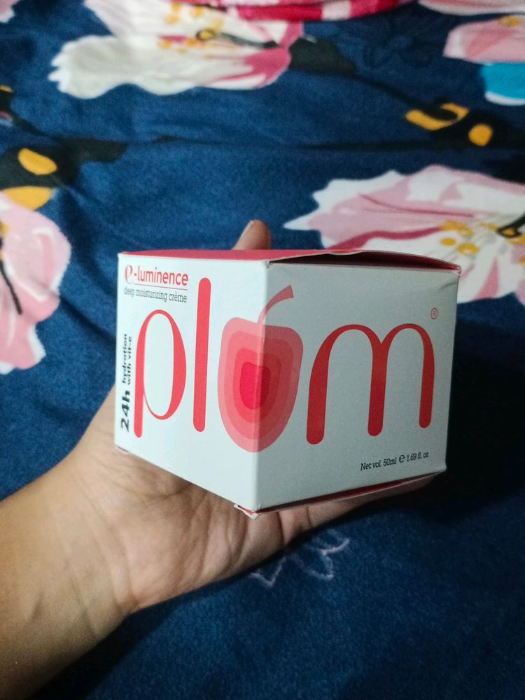 Plum E-luminence Cream