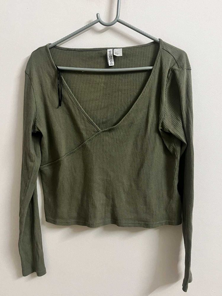 Olive Green Ribbed V-Neck Long Sleeve Crop Top – H