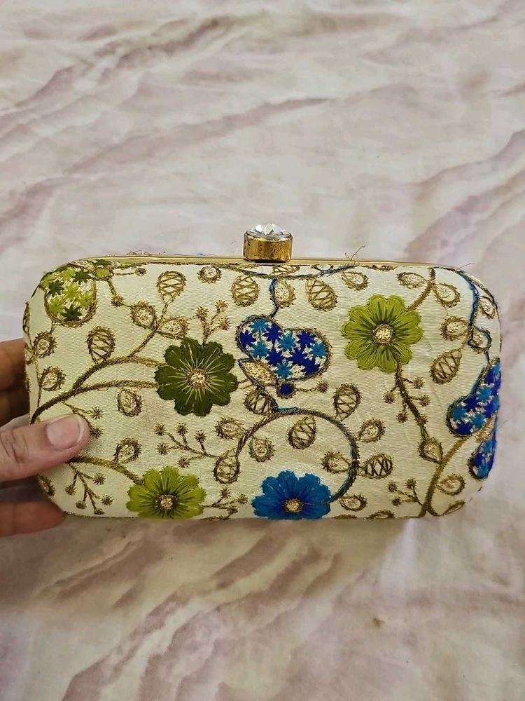 Floral Embroidered Clutch
