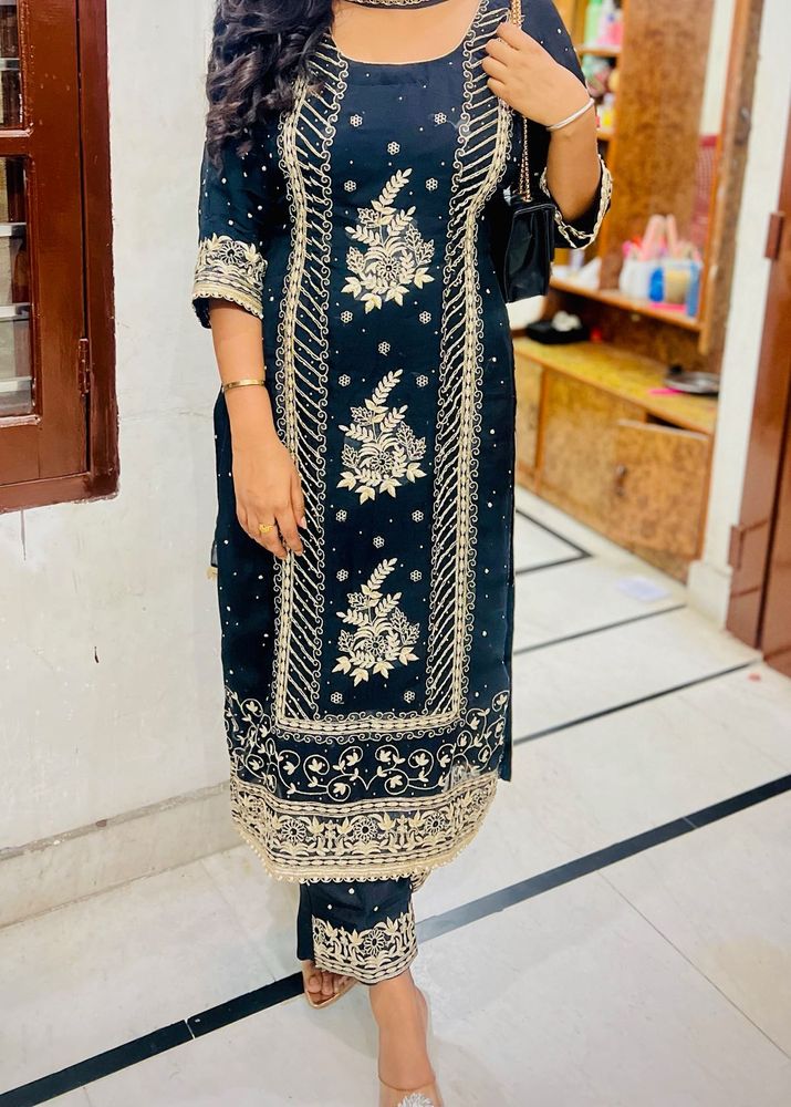 Premium Quality Pakistani Suit♠️