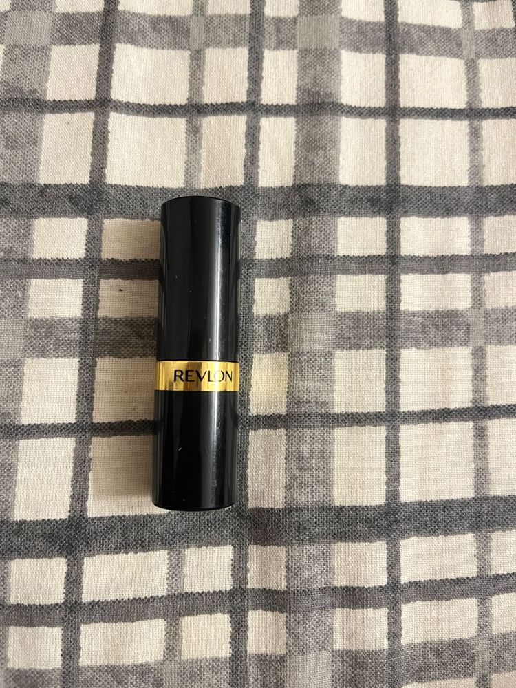 Revlon Rum Raisin Viral Shade