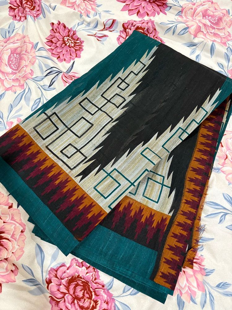 Elegant Ethnic Saree (with No Blouse Piece)