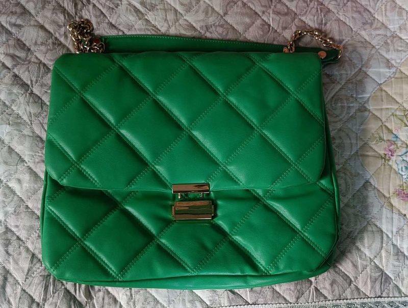 Quilted Green Shoulder Bag