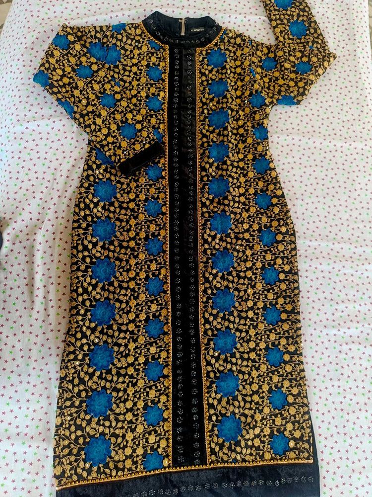 Elegant Embroidered Kurta