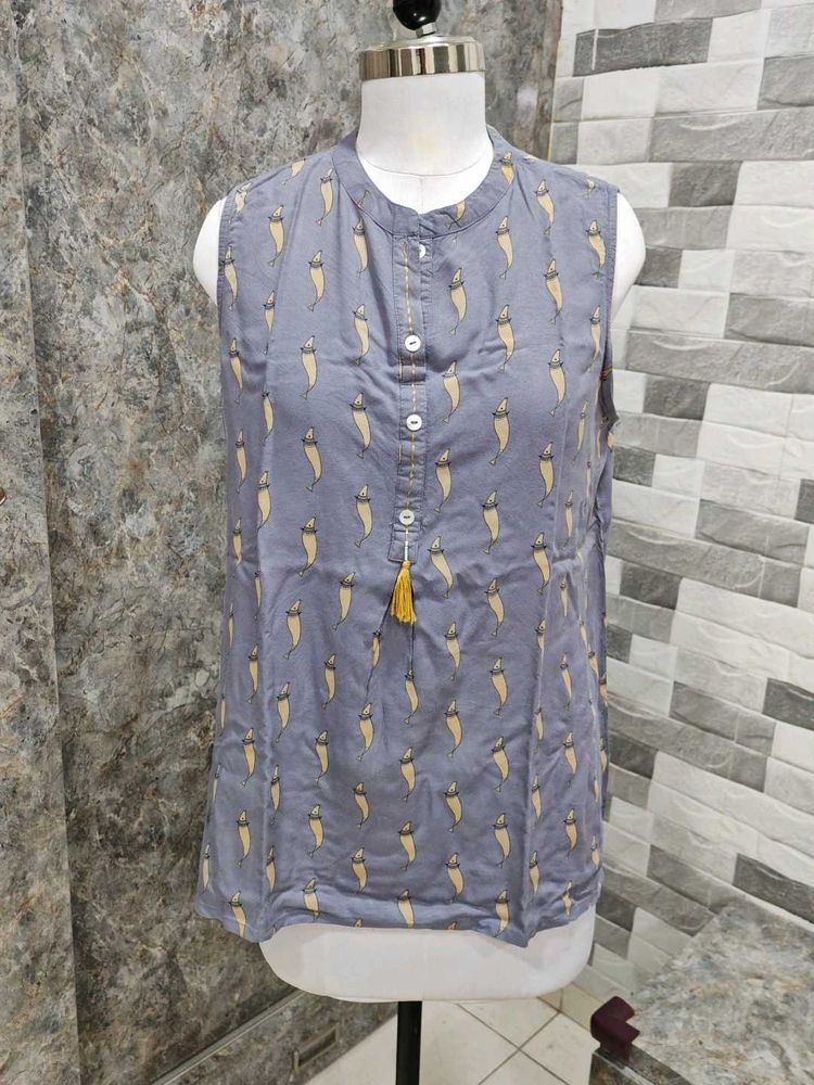 Blue Printed Sleeveless Top