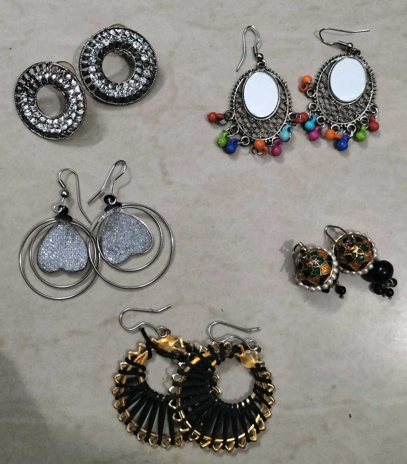 Bundle of 5 Preloved Earrings