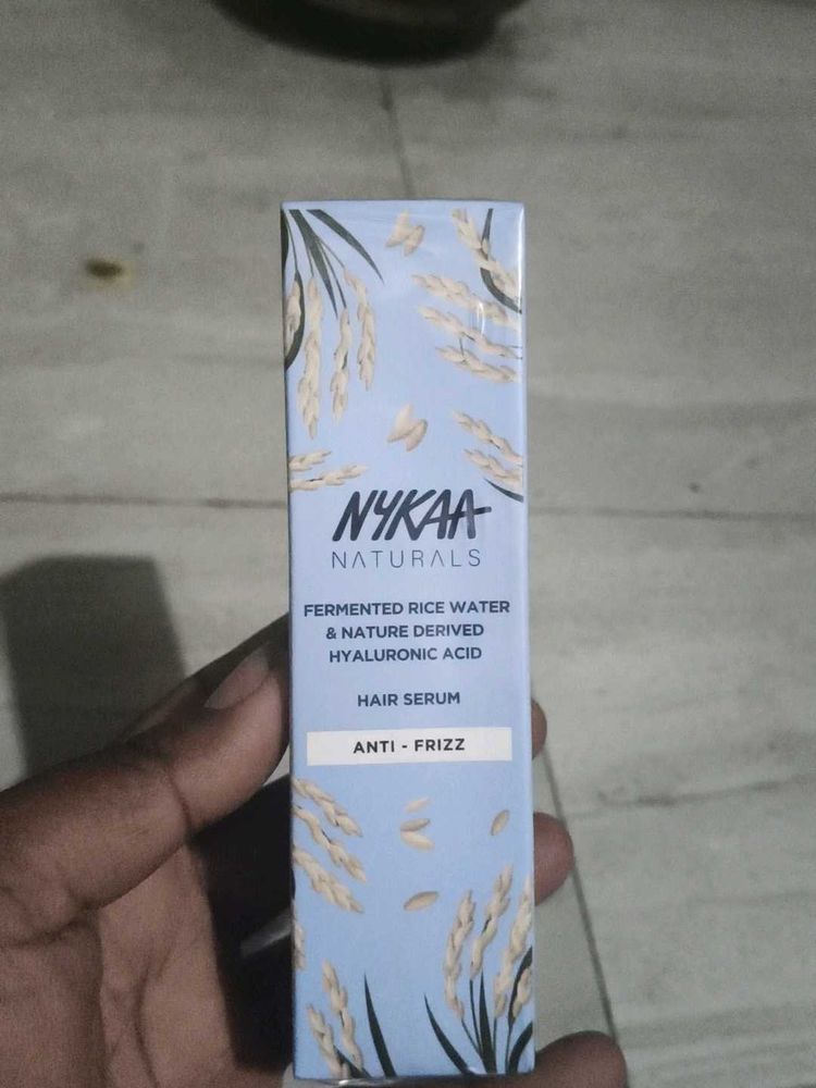 Nykaa Naturals Anti-Frizz Hair Serum