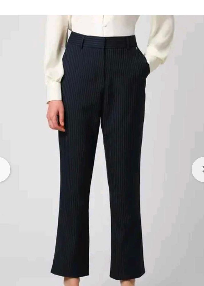 Striped mid rise bootcut formal trousers