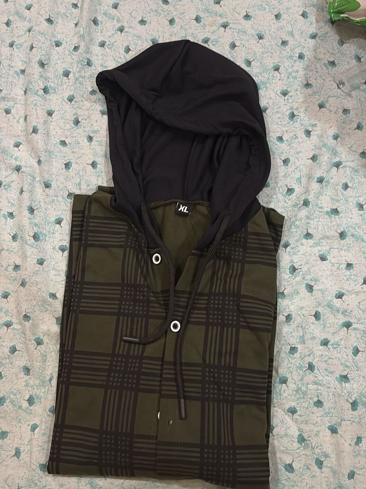 Men&#39;s Checkered Hoodie Shirt