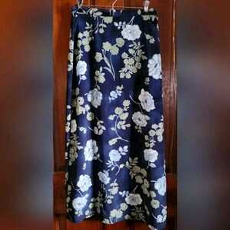 Navy Blue Floral Skirt (Elegant &amp; Stylish)
