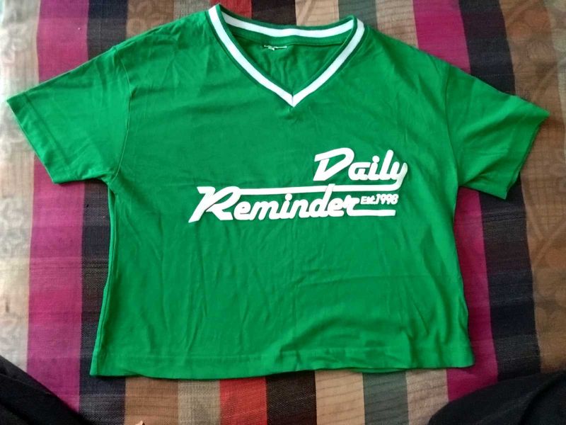 CROP TSHIRT