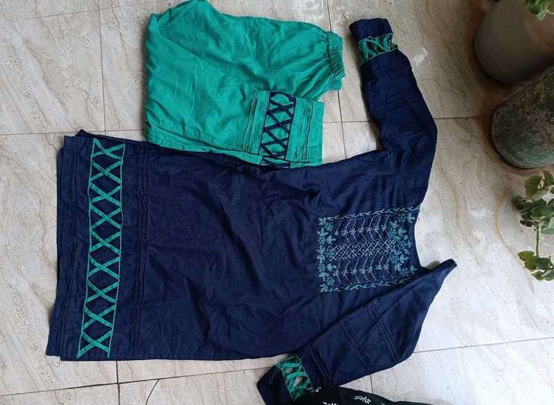 Elegant Navy Blue &amp; Green Embroidered Cotton Suit