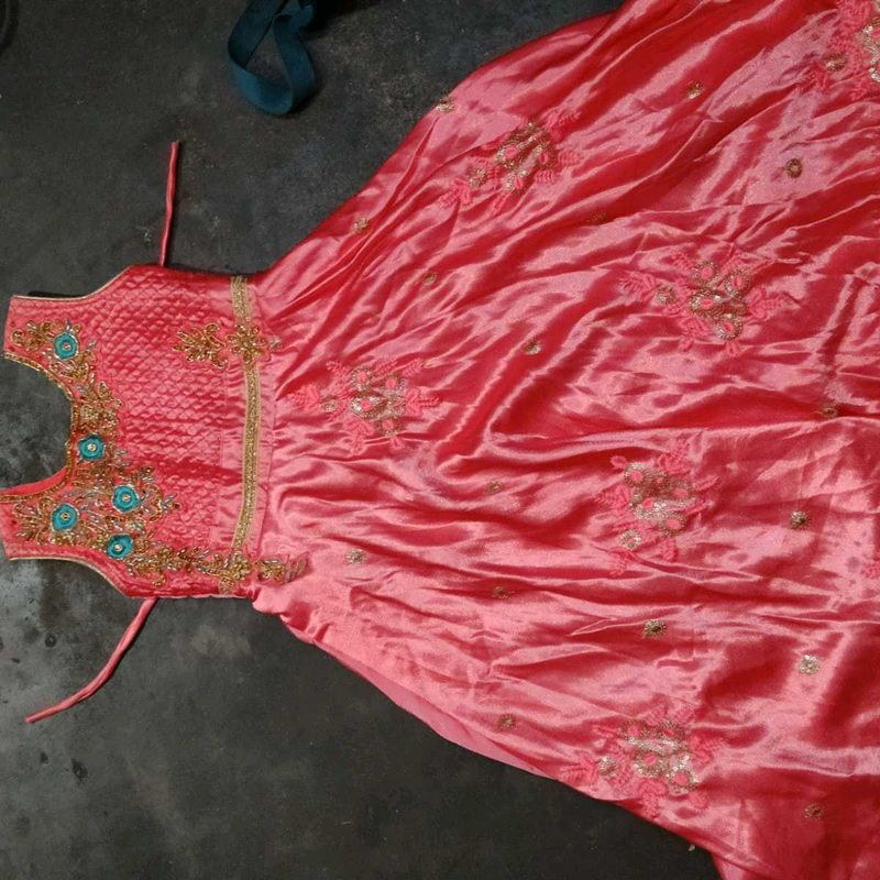 Elegant Pink Ethnic Gown