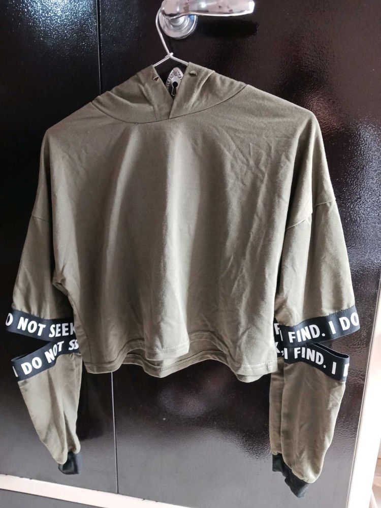 &#34;I DO NOT SEEK. l FIND.&#34; Statement Cropped Hood