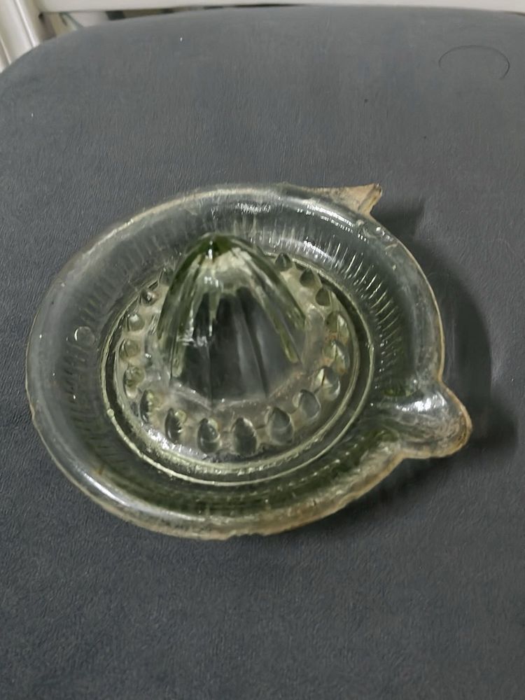 Vintage Glass Citrus Juicer
