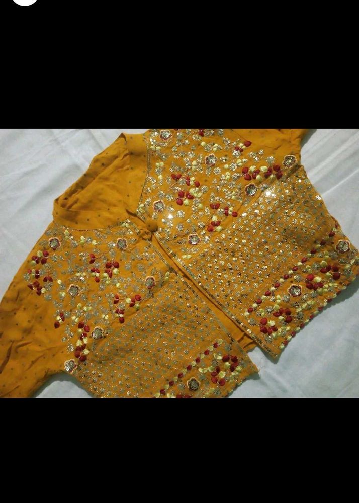 Embroidered Yellow Jacket ❤️🤗