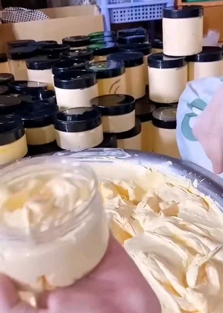 Shea Body Butter 🧈 ( Expensive )