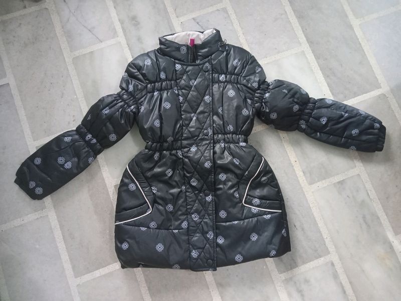 Stylish Winter Jacket With Cap For Girls💥🔥...