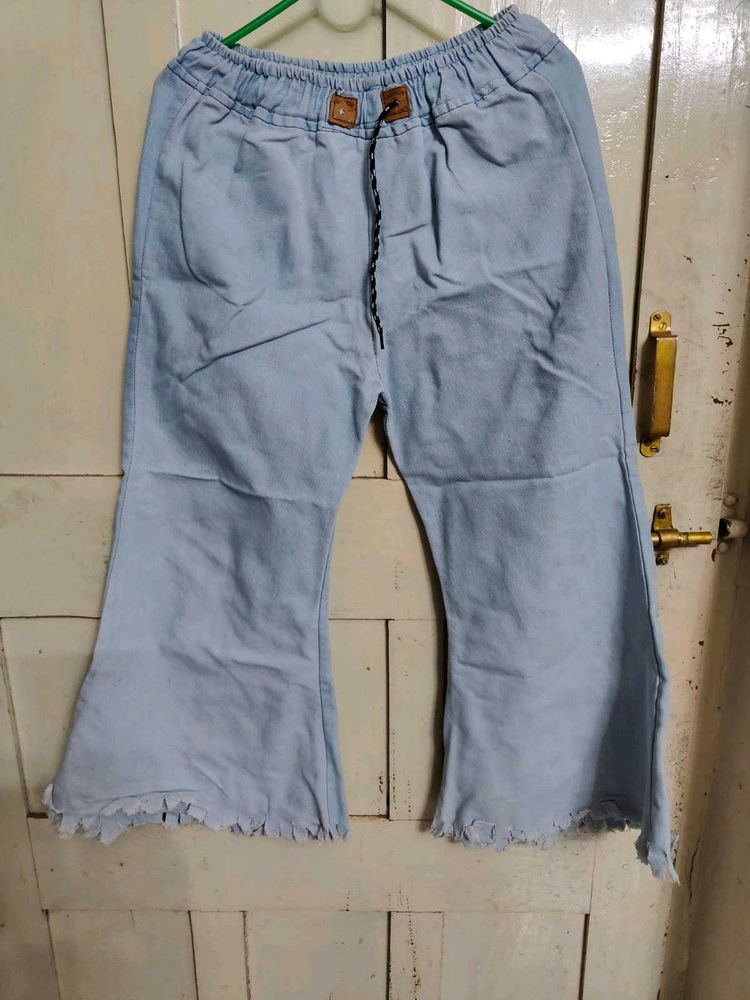 Comfortable And Daily Wear Jeans Trousers