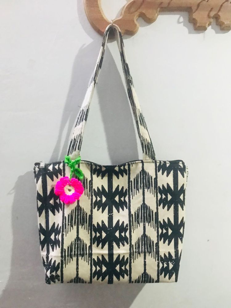 Patterned Tote Bag 👜