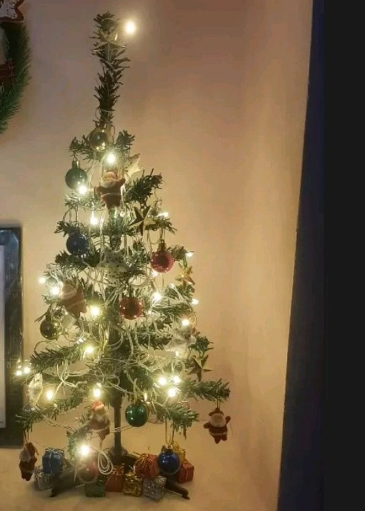 Brand New*** 🎄 Christmas ⛄ Tree 🌴