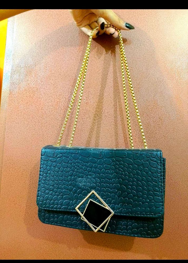 Chic Chain Handbag