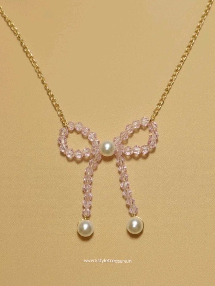 🎀 Elegant Bow Pearl Necklace
