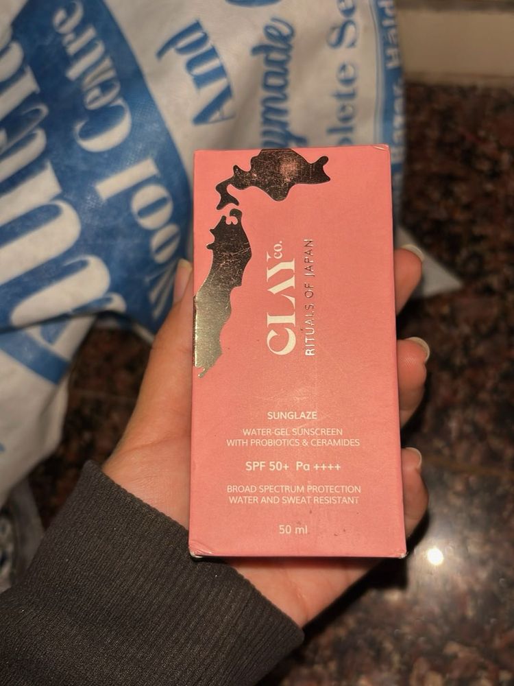 CLAY CO. Sunglaze Sunscreen