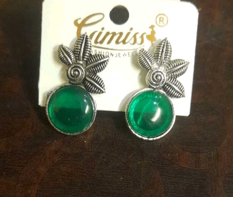 Green Stone Leaf Earrings