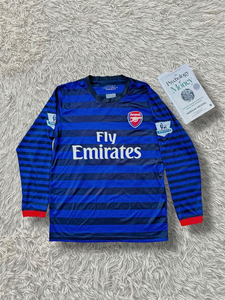 Arsenal Fly Emirates Jersey