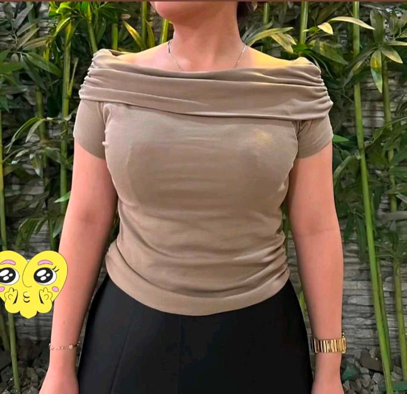 Off shoulder Top