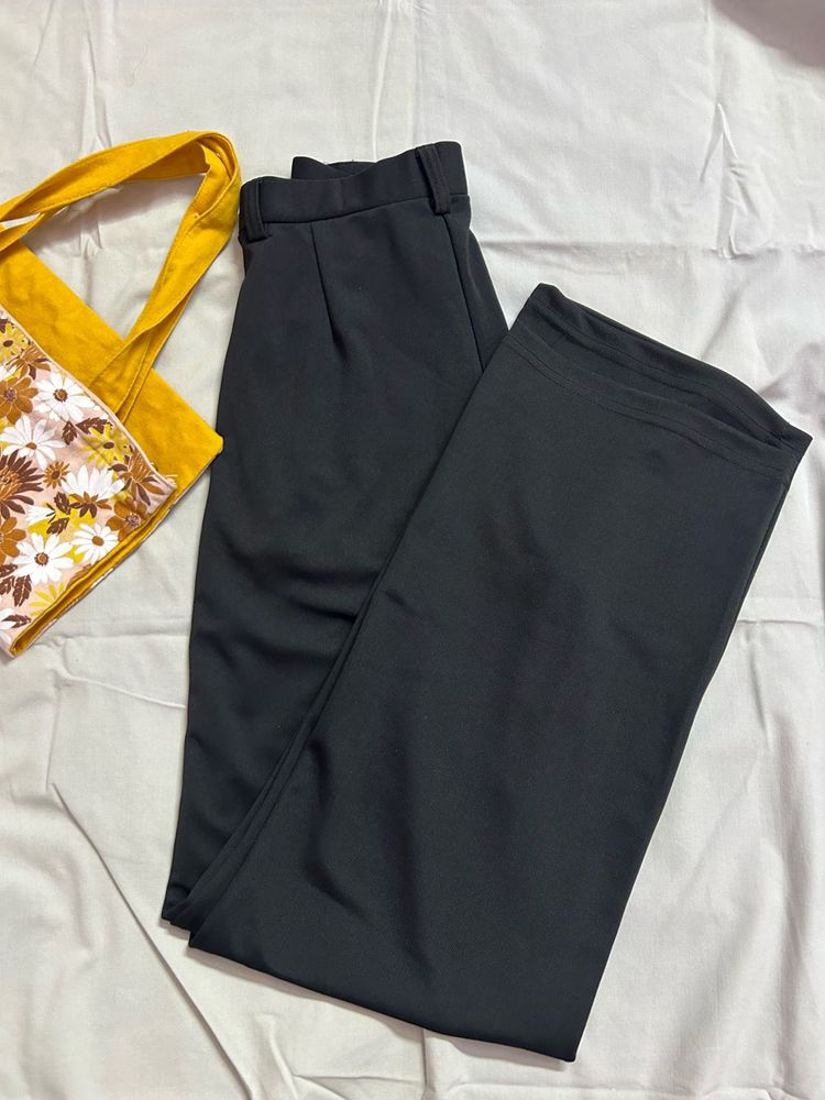 Black Wide Leg Trousers✨