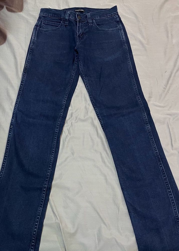 Blue Straight Fit Geans Women