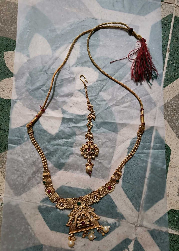 Necklace &amp; Maang Tikka Set