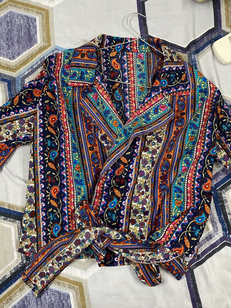UNUSED Tribal Print Top With Knot