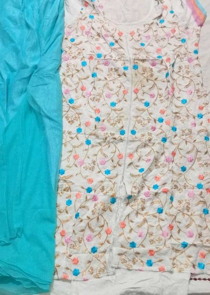Elegant Embroidered Kurta Set