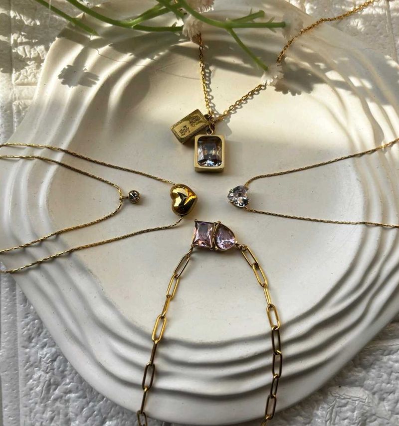 4 Necklace Collection