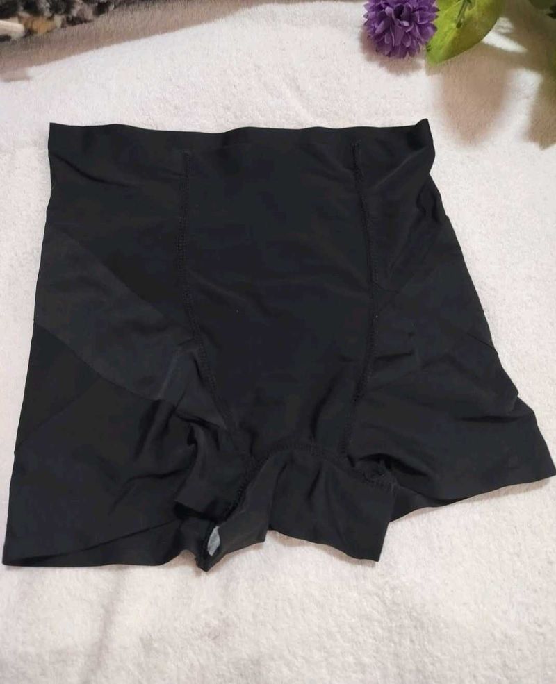 Shapewear High Waist Briefs..New!!!