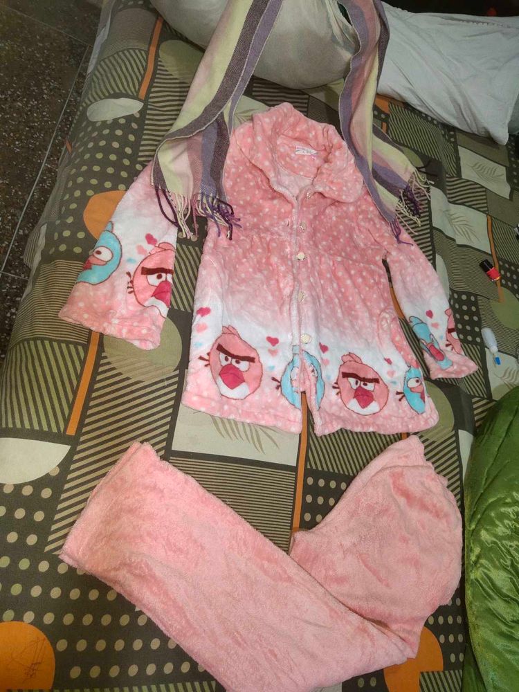 Women Top Lower Andmuffler