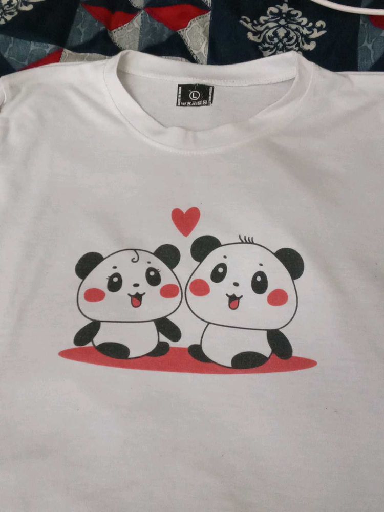 A Casual White Tshirt Printed Couple Of Pandas🥰