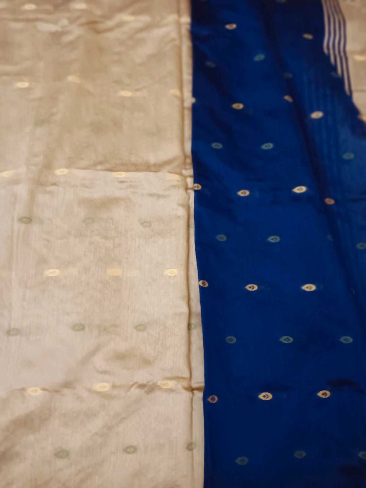 Handloom Saree 💙💛