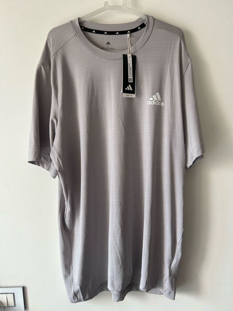 Original Adidas Workout T-Shirt XL brand new