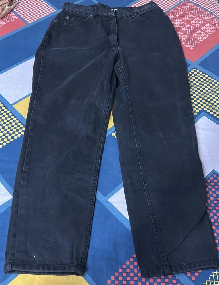Black High-Waisted Jeans (fit 28-30)