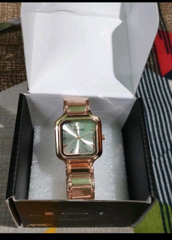 Rose Gold Women&#39;s Watch