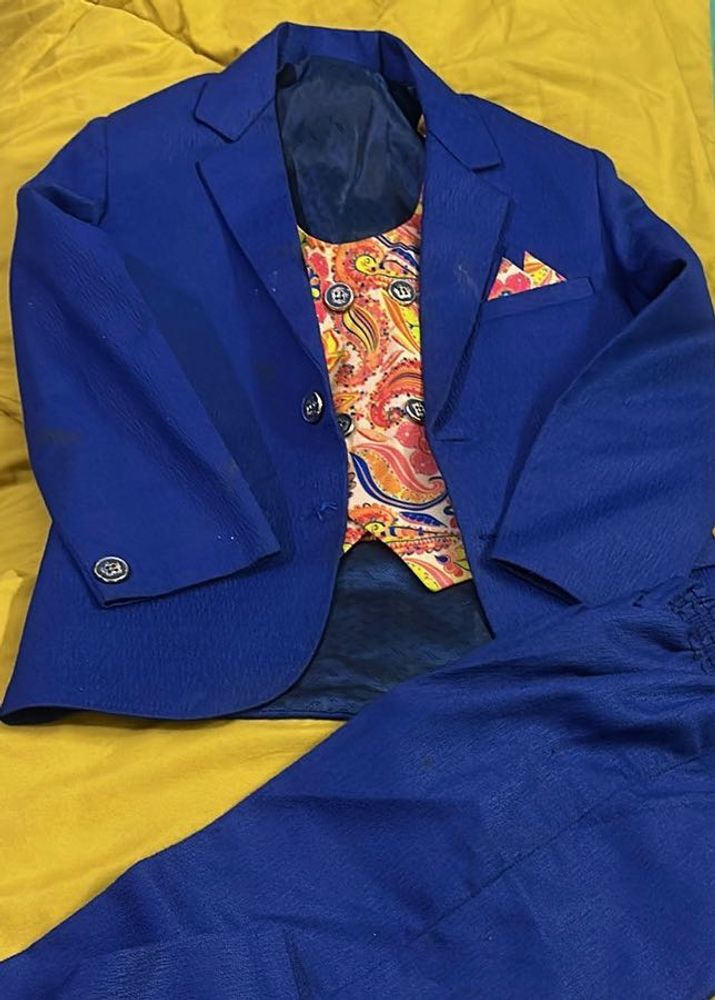 Boy&#39;s Blue Suit Set