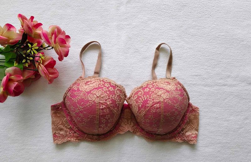 Victoria&#39;s secret : Pink Lace Upper Inner